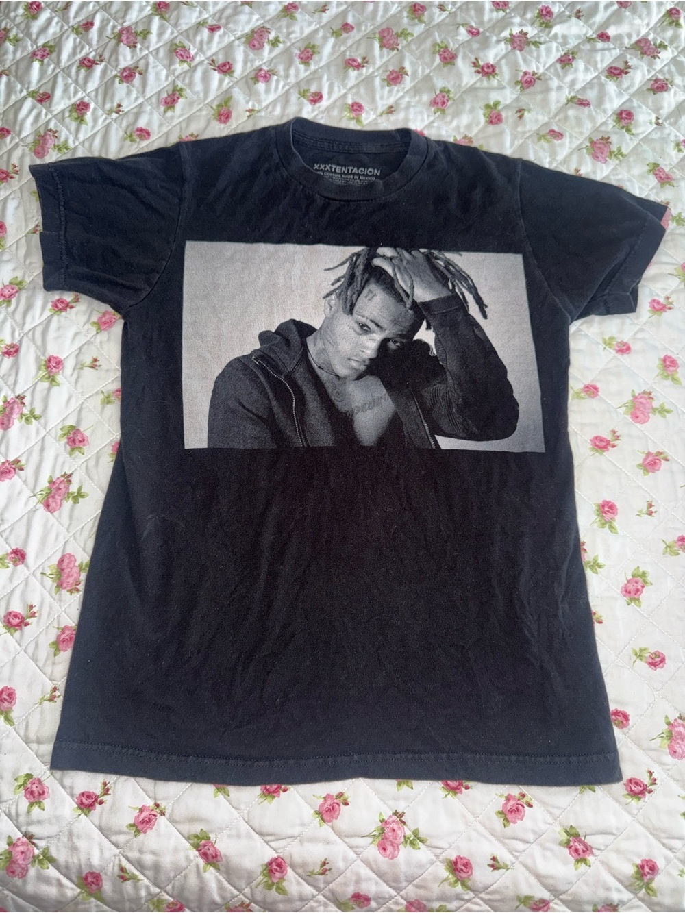 Black Short-Sleeve Graphic Crewneck Tee